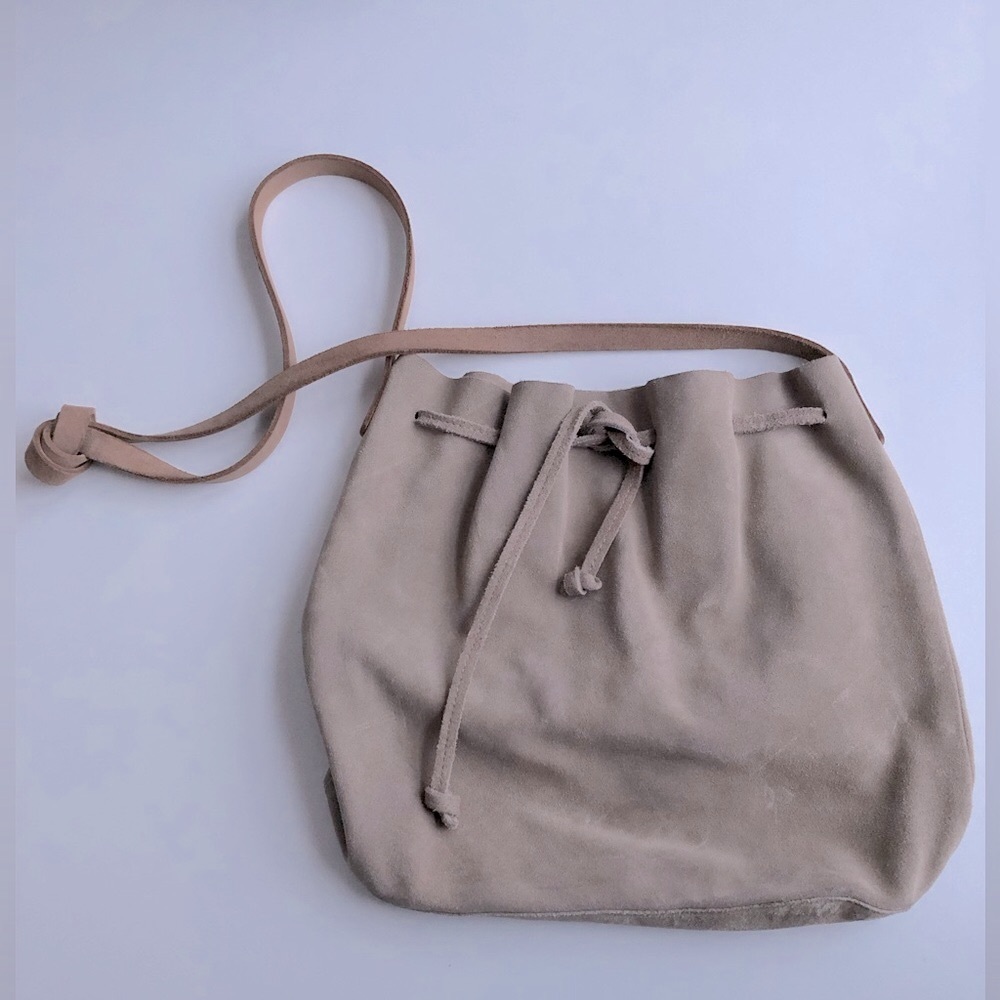 100% leather bucket bag